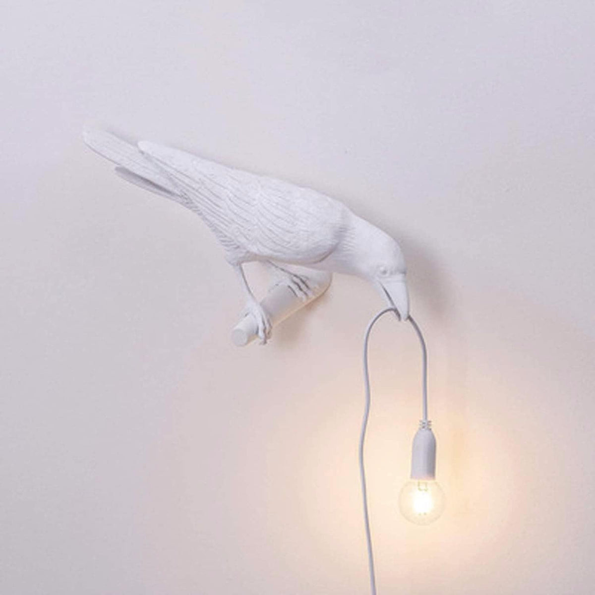 Raven Resin Table Lamp – product image 4