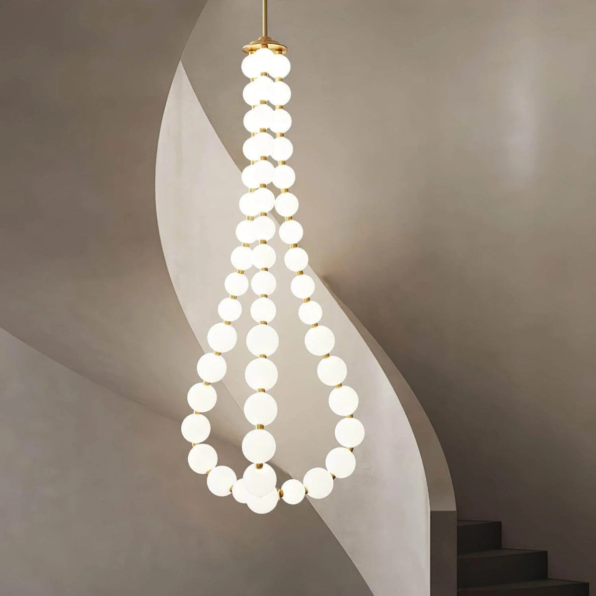 Acrylic Pearl Necklace Chandelier – product image 5