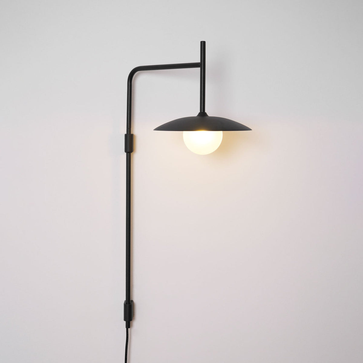 Gea Swing Arm Plug-In Wall Sconce – product image 5