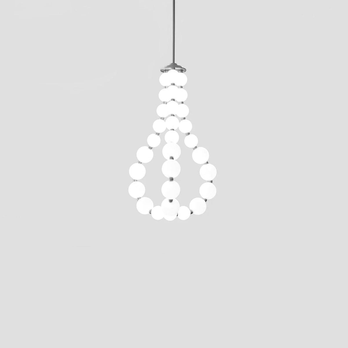 Acrylic Pearl Necklace Chandelier – product image 34