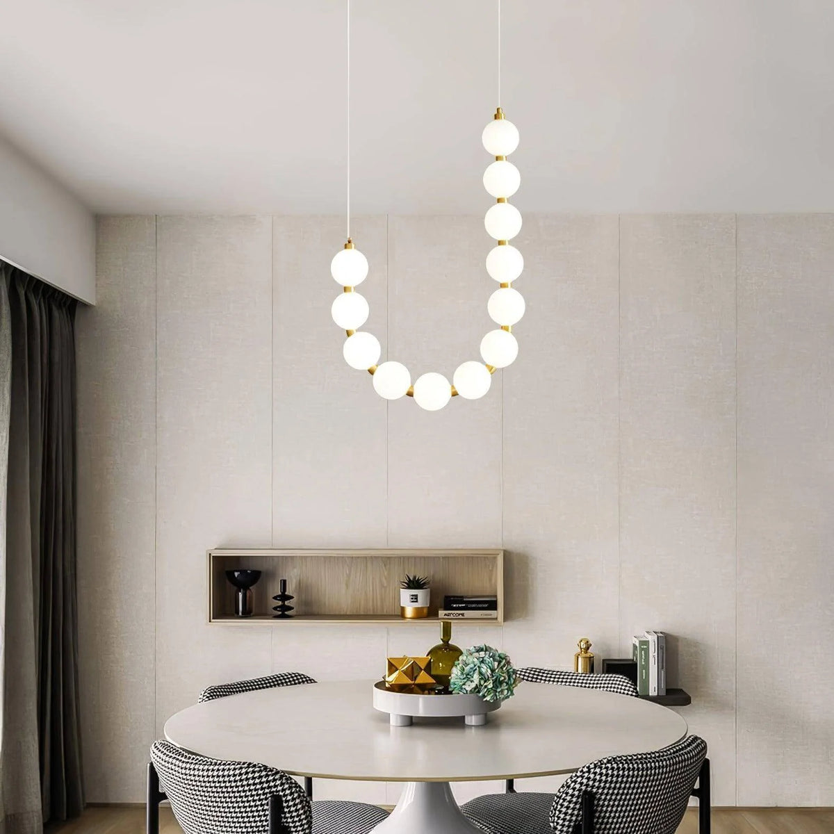 Acrylic Pearl Necklace Chandelier – product image 14