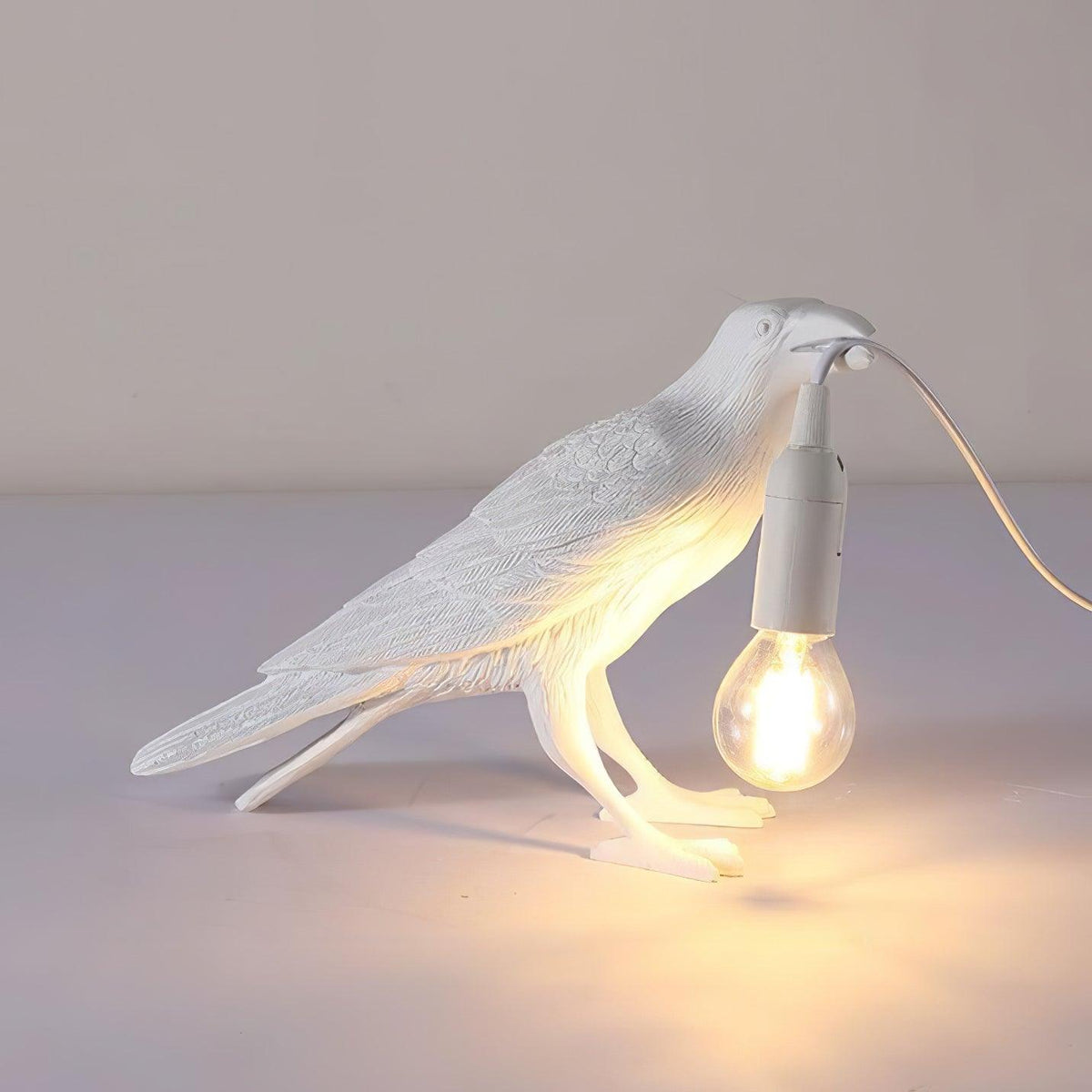 Raven Resin Table Lamp – product image 7
