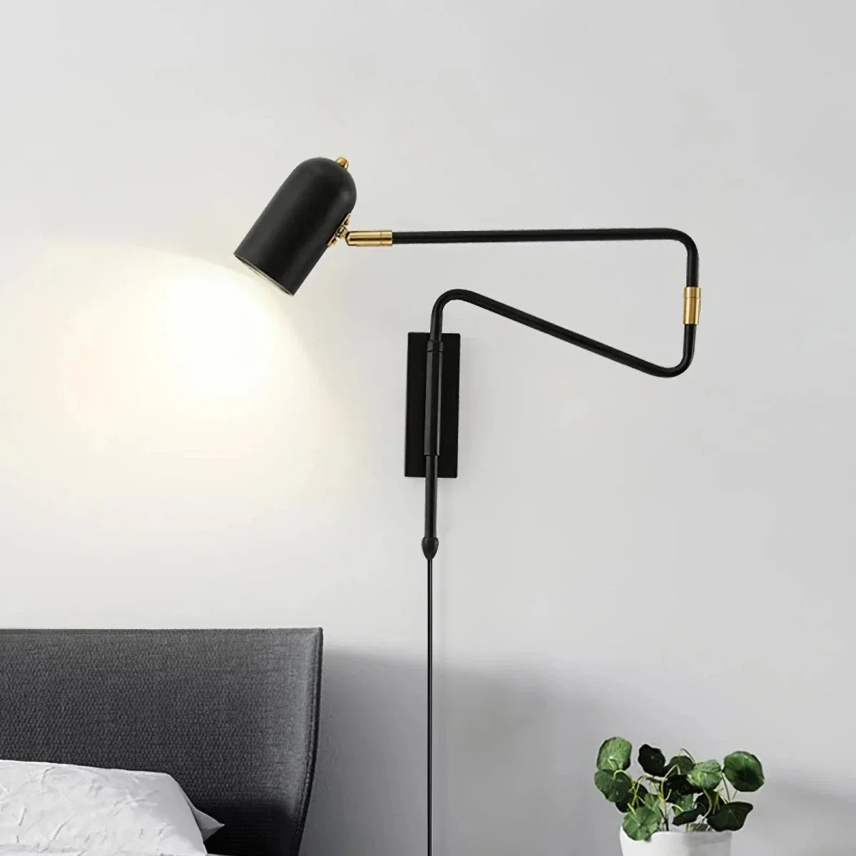 Retractable Articulated Arm Wall Sconce — Vintage Industrial Style | COMPAS™