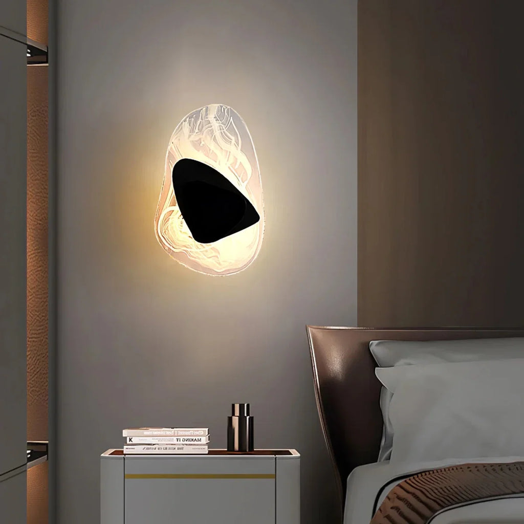Curved Metal Arc Wall Sconce — Postmodern Nordic Style | CROISSANT™