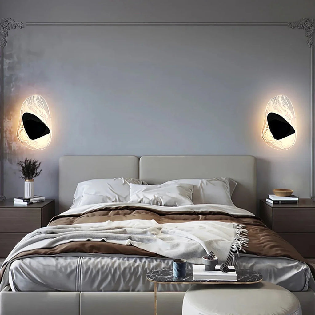 Curved Metal Arc Wall Sconce — Postmodern Nordic Style | CROISSANT™