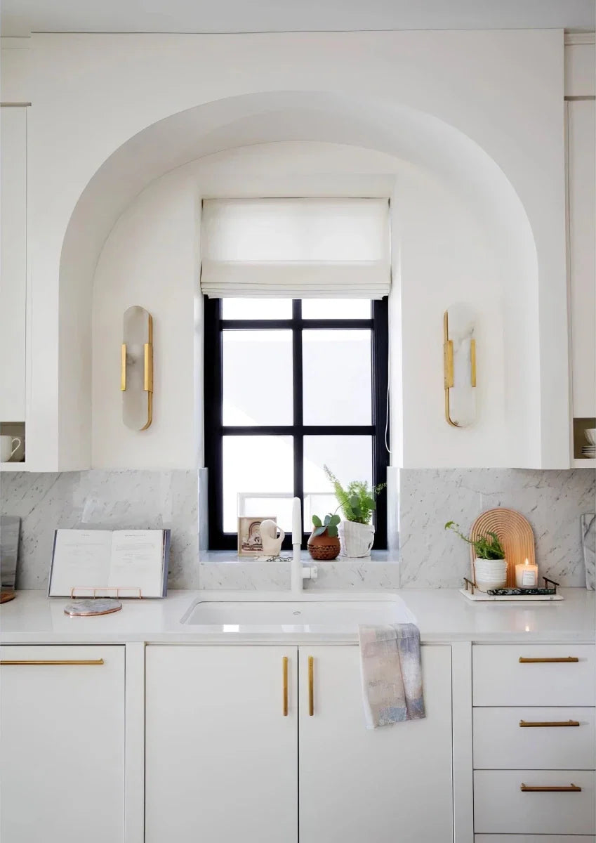 Alabaster-Effect Stone Wall Sconce — Nordic Style | ALBÂTRE™