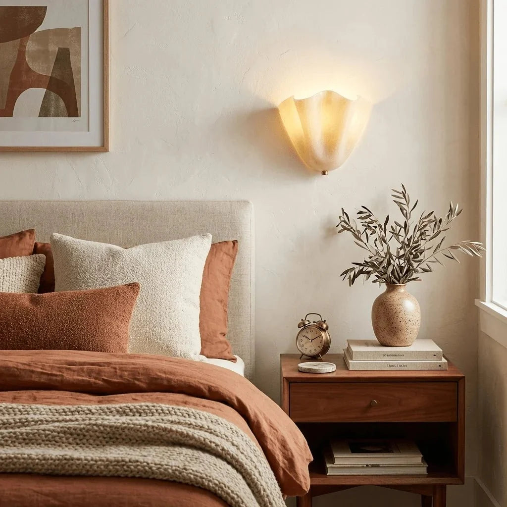 Blown Glass Petal Wall Sconce — French Retro Style | PÉTALE™