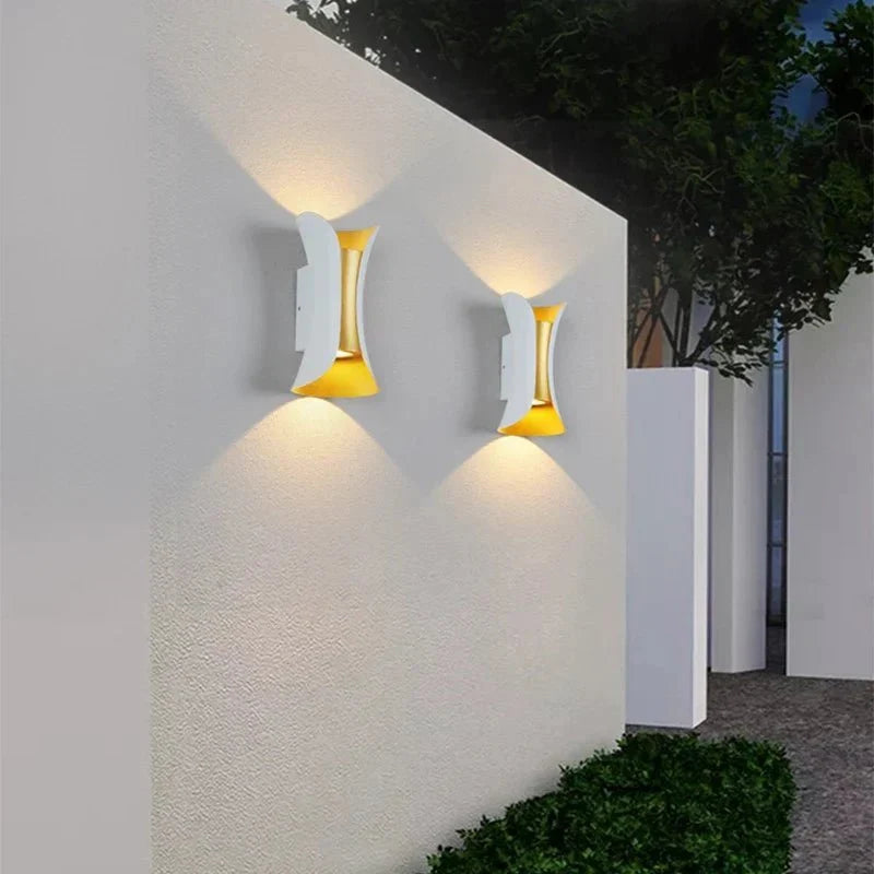 Dual Beam LED Wall Sconce — Black & Gold Aluminum Style | LEDS™