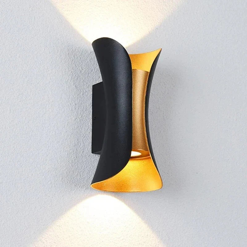 Dual Beam LED Wall Sconce — Black & Gold Aluminum Style | LEDS™