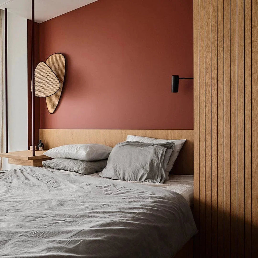Woven Rattan Wall Sconce — Handcrafted Leaf Screen | TRESSÉ™