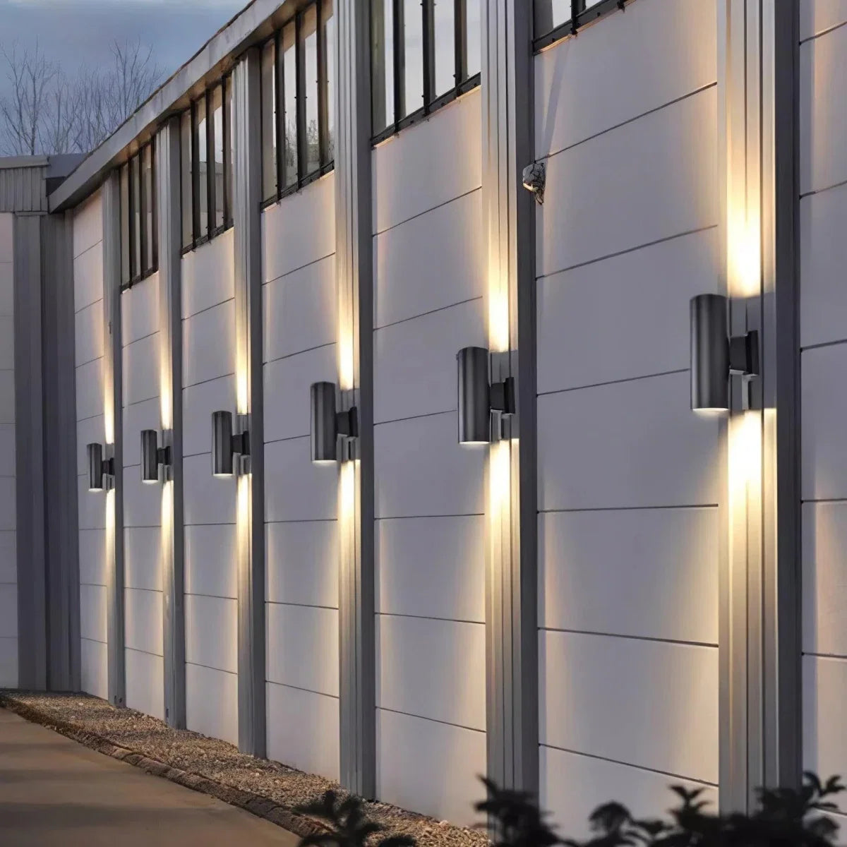 IP65 Waterproof Outdoor Wall Sconce — Garden & Porch Aluminum Light | AVERSE™