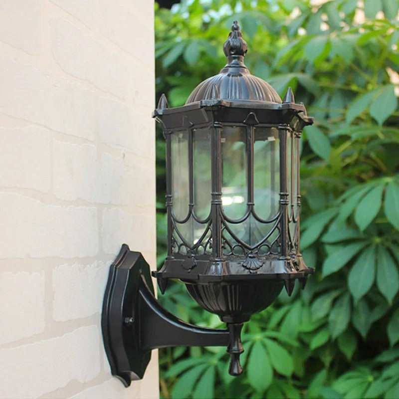 Retro Waterproof Lantern Wall Sconce — Rust-Proof Aluminum Style | LANTERNA™