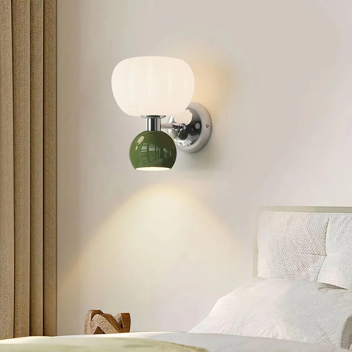 Pumpkin-Shaped Resin Wall Sconce — Playful Modern Bedside Style | CITROUILLE™