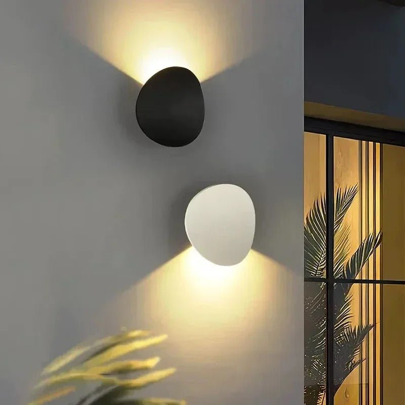 Pebble-Shaped Waterproof Outdoor Wall Sconce — Aluminum & Glass Style | GALET™