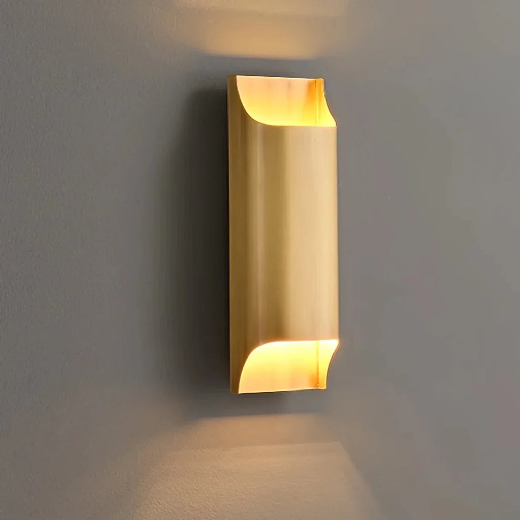 Solid Brass Minimalist Wall Sconce — Cottage Style | TRINGLE™