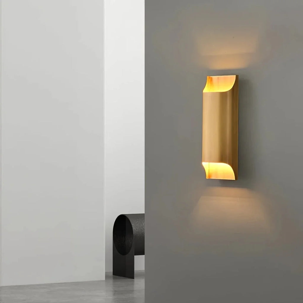 Solid Brass Minimalist Wall Sconce — Cottage Style | TRINGLE™