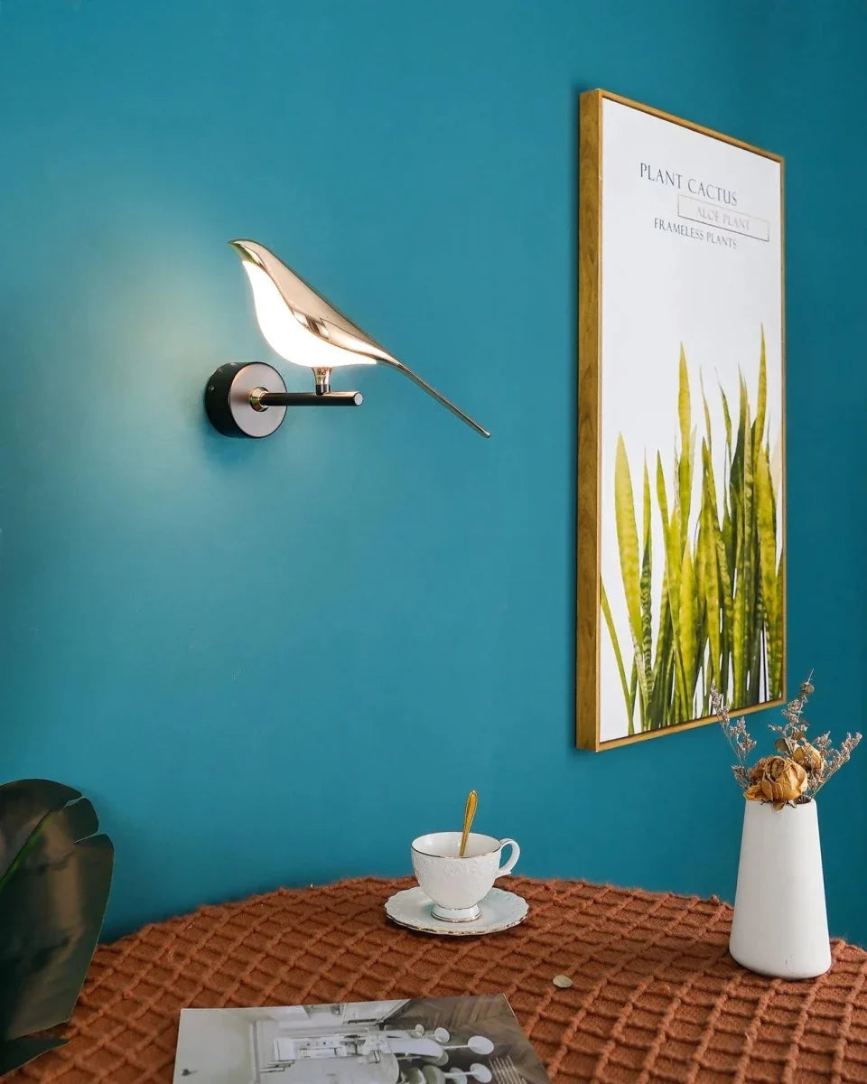 Golden Metal Bird Wall Sconce — Playful Nordic Style | MÉSANGE™