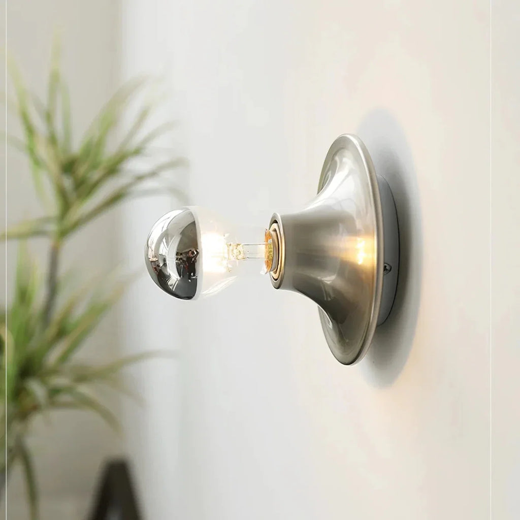 Round Retro Wall Sconce — Small Creative Nordic Bedside Style | JETON™