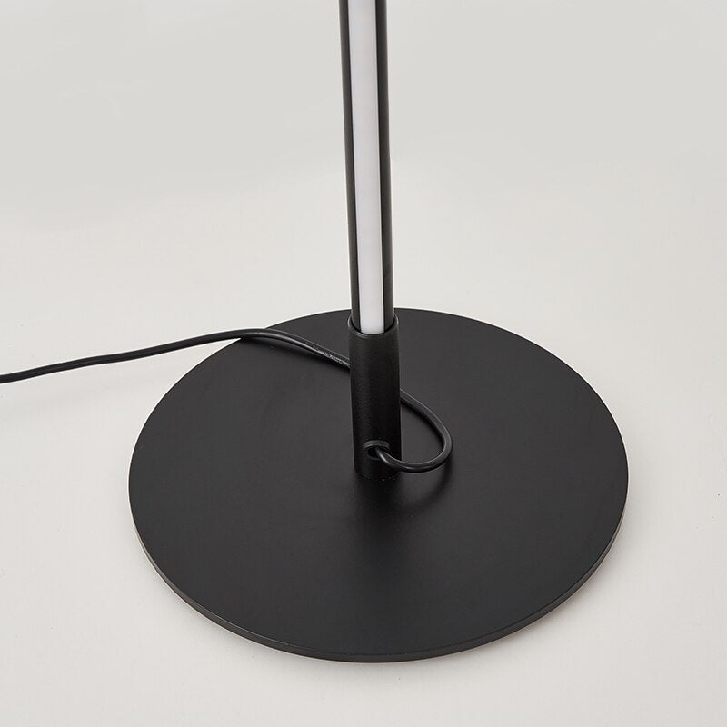 Ultra-Thin Minimalist LED Floor Lamp — Aluminum Style | LINEAR SLIM™