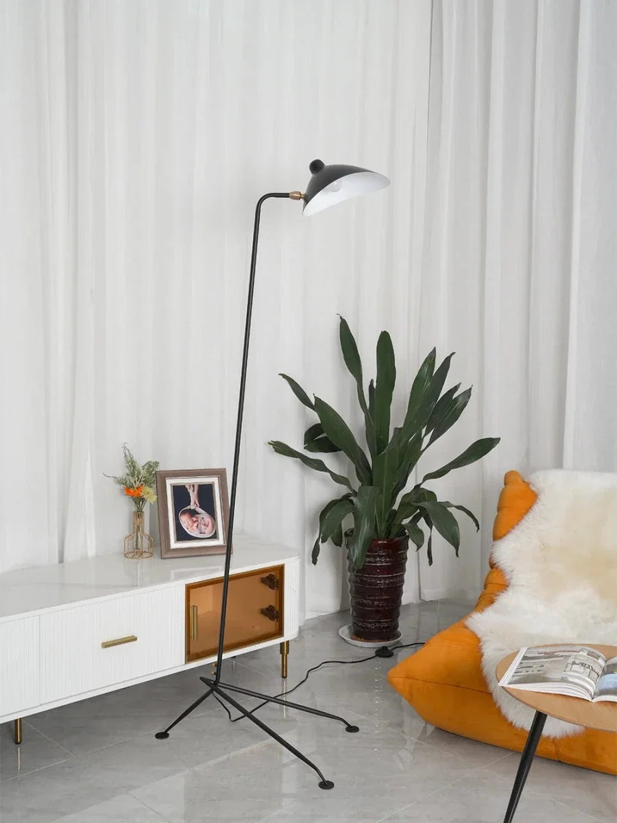 3-Arm Articulated Tripod Floor Lamp — Art Deco Industrial Style | MANTE™
