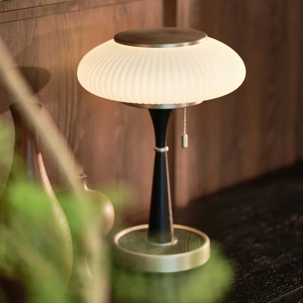 Frosted Glass Mushroom Table Lamp — Vintage Nordic Bedside Style | GIROLLE™